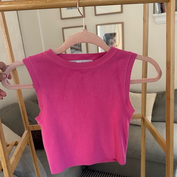 Zara Fuchsia Knit Crop Top Tank - Picture 2 of 4